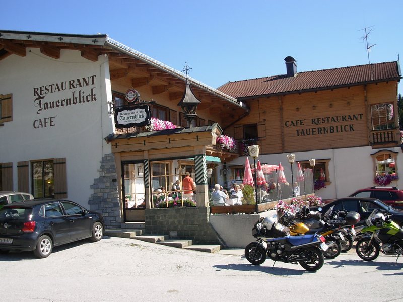 n_01a Mittagessen Pass Thurn.jpg
